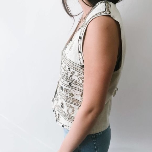 Vintage Boho Tan Embroidered Vest Top - Picture 6 of 6